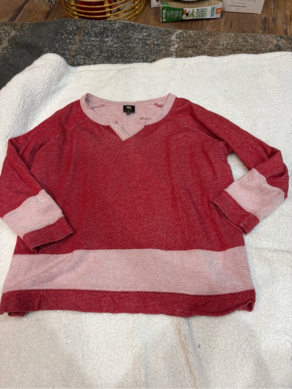 Jones New York Two-Tone Red and Light Pink Crewneck Pullover